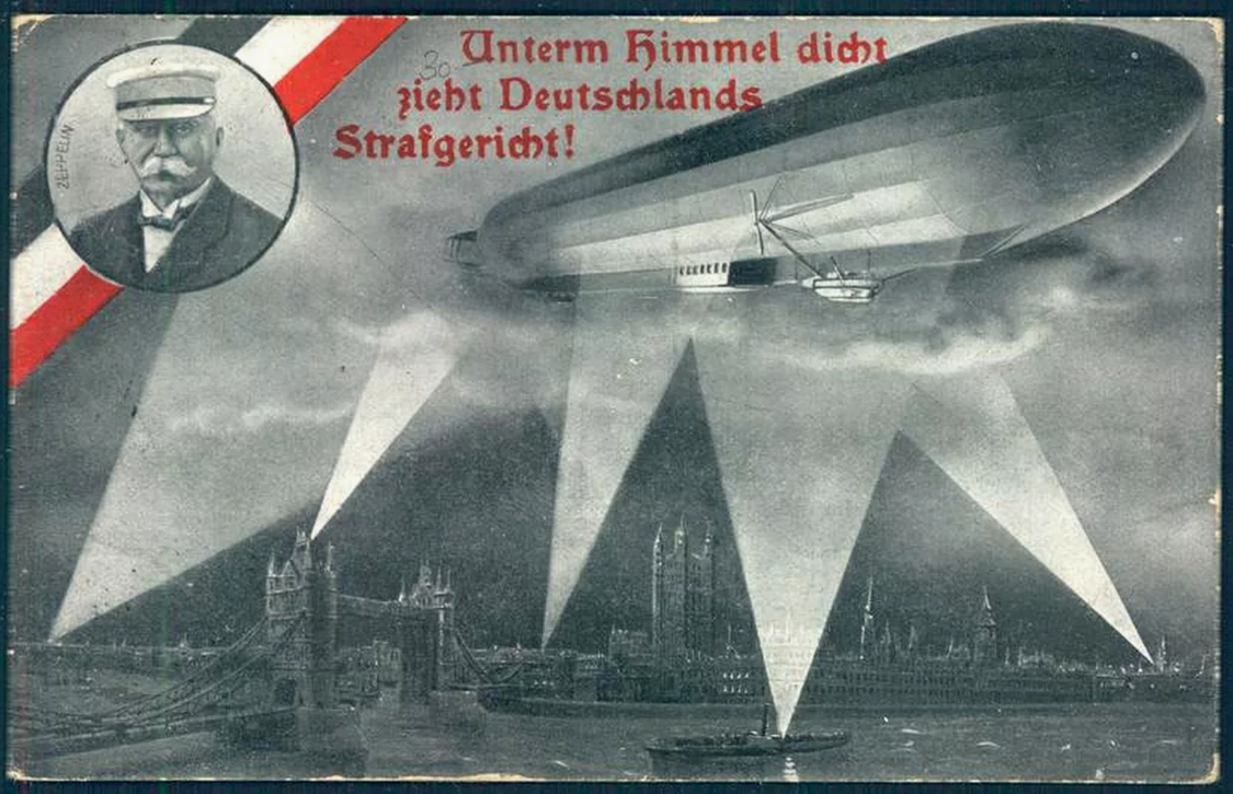 И его планам суждено будет сбыться: немецкая открытка 1915 года, изображающая тяжёлый бомбардировочный дирижабль фон Цеппелина над Лондоном