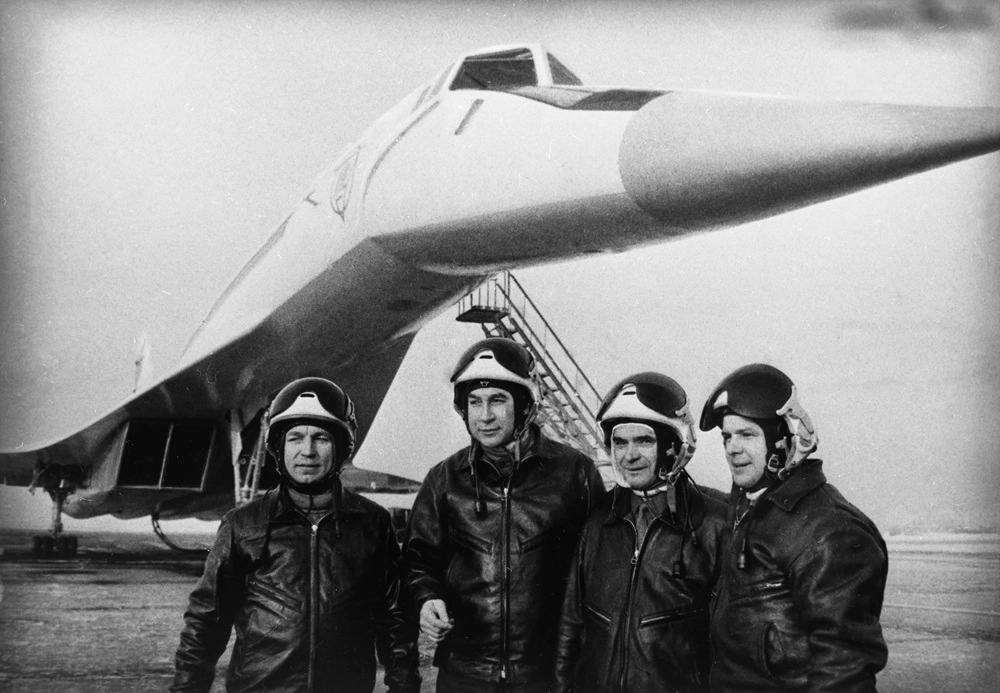 (Left to right): Mikhail Kozlov, Vladimir Benderov, Yuri Seliverstov, and commander Eduard Elyan. Source.