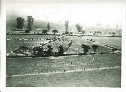 Обгоревший остов L-48 близ Тебертона