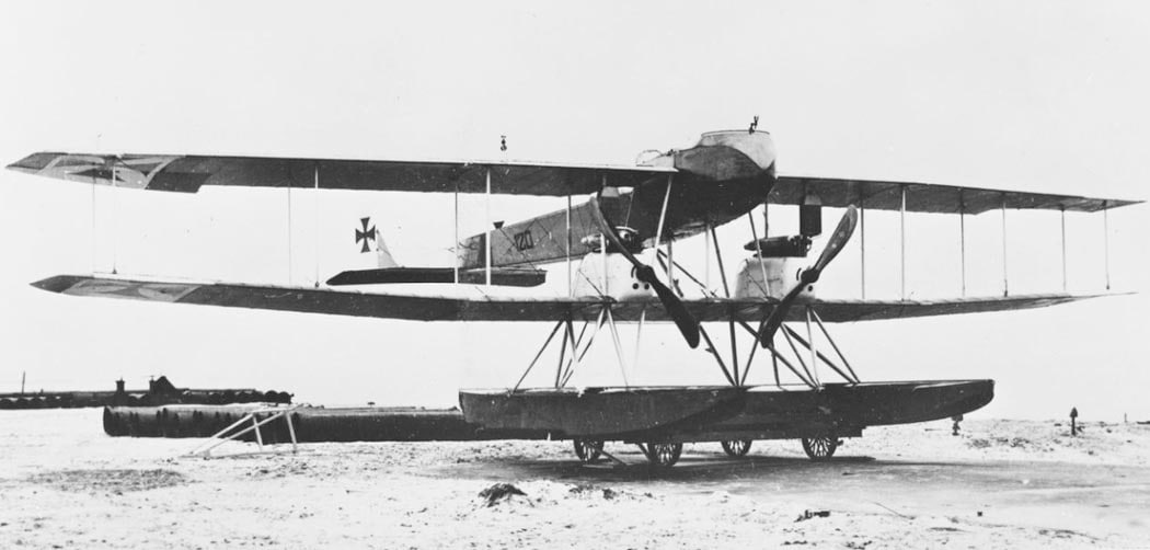 Gotha G.I и без того был необычной машиной, но флотские окончательно превратили его в один из самых странных самолётов Первой мировой войны