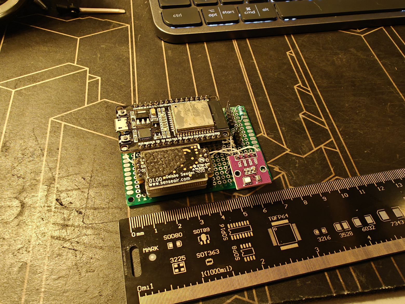 Assembled unit — aviation dial style