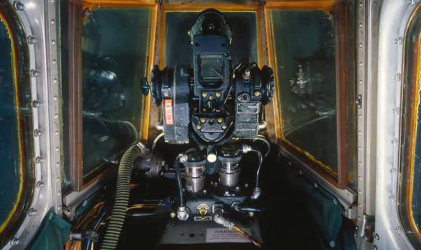 The Smart Gunsight from 1944: One of the First Serial Analog Computers